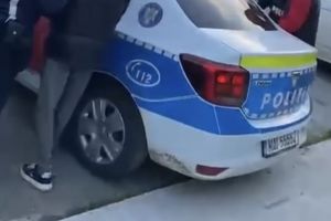 Doi tineri au furat bunuri în valoare de 30.000 lei din lockere easybox