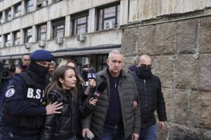 Șeful ARR, Cristian Anton, arestat după percheziţiile DNA. 500.000 de euro găsiţi la domiciliu