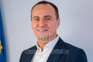 Mesajul deputatului Aurelian Cotinescu pentru tineri: „Aveţi încredere în ţara voastră, România are anticorpi!”