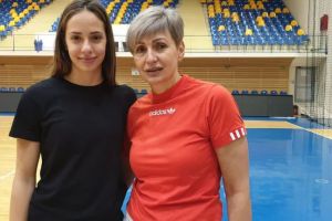 Mariana Târcă va candida pentru funcţia de vicepreşedinte la Federaţia Română de Handbal: „Nu pot sta pe lângă”