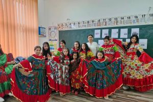FOTO Ziua Internaţională a Romilor sărbătorită de elevii de la trei şcoli din judeţul Botoşani