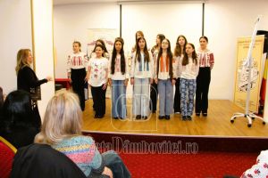 „Bucuria Învierii Domnului în suflet de copil” – emoţie şi tradiţie la Biblioteca Judeţeană „Ion Heliade Rădulescu” Dâmboviţa