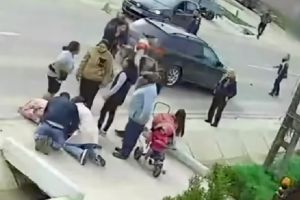 FOTO Accident cumplit! Copil de patru ani lovit de o maşină