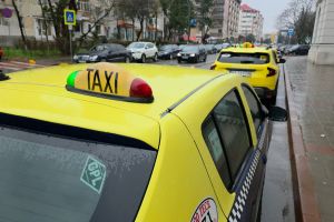 VIDEO Taximetriştii cer majorarea tarifelor la serviciile de transport. Ce propunere are Camera Taximetriştilor din Botoşani
