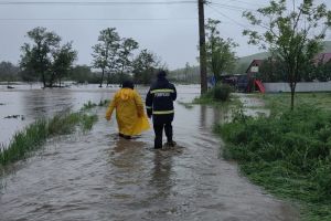 Pericol de inundaţii în judeţul Botoşani. Cod Portocaliu şi Galben pe mai multe râuri