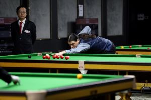 Braşoveanul Tudor Popescu, lider al Campionatului Naţional de Snooker