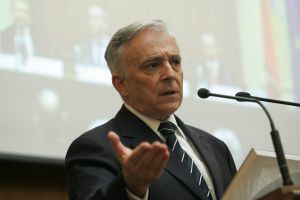Mugur Isarescu - Romania are deja un proiect de tara reprezentat de aderarea la OCDE. Umratorul va fi adoptarea monedei euro“