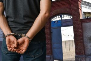 Caz cutremurător în Bihor: O fetiţă de 11 ani a fost abuzată de tatăl vitreg şi şantajată de propria mamă să tacă