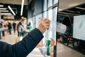 Topul judeţelor cu cele mai multe ambalaje returnate: Sibiul a „vămuit” peste 1,1 milioane kilograme