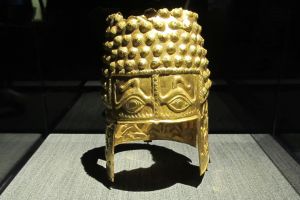 Știrea zilei în România: poliţia olandeză a recuperat Coiful de la Coţofeneşti