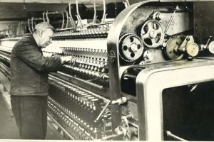 „Wandering Threads” – conferinţă şi expoziţie dedicată industriei uşoare orădene