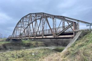 Pod nou peste Olt la Podu Oltului! CJ Braşov relansează licitaţia cu soluţie completă pentru locuitori