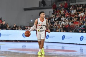 Baschet: CSM CSU Raiffeisen Oradea pierde la Sibiu, după un meci decis în ultimele secunde