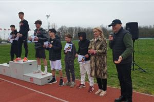 VIDEO Sute de elevi din judeţul Buzău au alergat la „Cupa Primăverii la Cros”