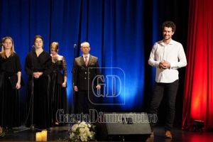 Actorul dâmboviţean Vali V. Popescu revine la Târgovişte cu un spectacol pascal: „În Lumina Învierii” 