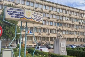 Cum s-a produs, de fapt, incidentul în care a fost implicat şeful Poliţiei din Botoşani. Reacţia oficială a IPJ