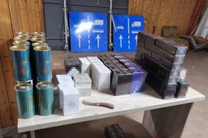 Știri Constanta: FOTO. Articole de imbracaminte, parfumuri si jucarii susceptibile a fi contrafacute, descoperite de politistii de frontiera  