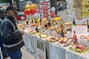 Magazinul SENIC din Buzău sărbătoreşte un an de la deschidere. Degustări şi cadouri pentru clienţi