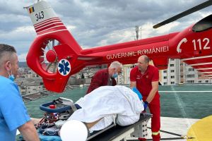 Intervenţie complexă pentru salvarea unui pacient în stare critică