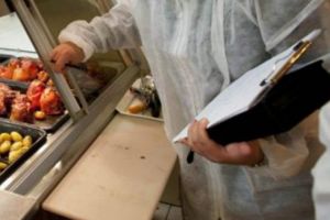 Controale stricte înainte de Paşte în Olt: amenzi de zeci de mii de lei şi carne retrasă de la vânzare