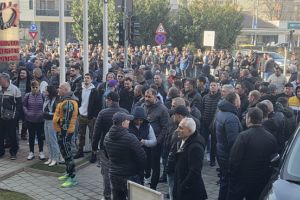 Mega-scandal! ”Determinaţii” ar fi dat mită pentru locurile de muncă