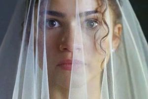 Filmul săptămânii: „Drama”, o comedie romantică despre un secret care poate schimba totul înainte de nuntă