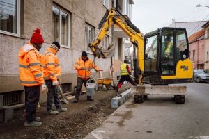 FOTO: Lucrări de modernizare pe strada Târgului din Târgu Mureş