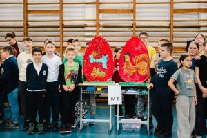 FOTO: ”Atelier de creaţie pascal”, proiect educativ derulat la Târgu Mureş
