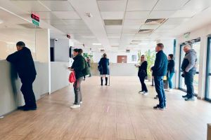 Râmnicenii au scos milioane din buzunar, dar au „câştigat” reducerea: peste 70% şi-au plătit impozitele integral până la 31 martie