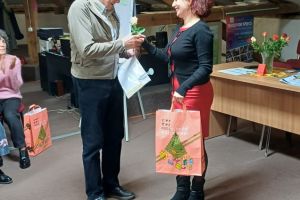 La 97 de ani, un braşovean a absolvit un curs de competenţe digitale (FOTO)