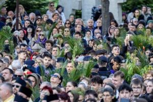 Pelerinaj de Florii organizat in Bucuresti! La Catedrala Nationala va avea loc sfintirea ramurilor de salcie