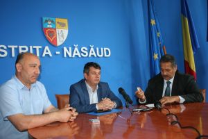 Şcolile în care elevii de etnie romă stau în ultimele bănci riscă amenzi pentru segregare