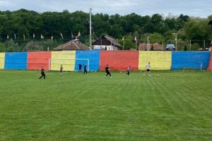 Competiţie de fotbal la Roşia de Amaradia, de Paşte