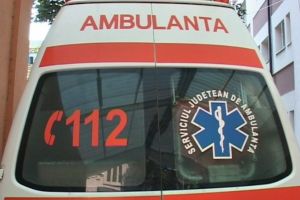 Știri Romania: Un minor de 7 ani a cazut de la etajul al doilea al unui imobil