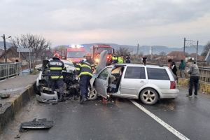 Accident cu patru victime, în Albeşti