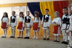 Festivalul „Suntem mândrii românaşi” a debutat, ieri, la Sfântu Gheorghe