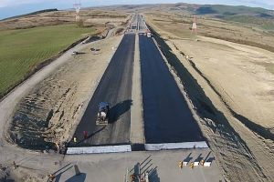 Licitaţia pentru autostrada Sibiu – Piteşti. Trei constructori au fost descalificaţi
