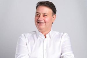 Presedintele Consiliului Judeteam Constanta, Florin Mitroi - Floriile si Pastele Catolic sa va aduca liniste, sanatate si bucurii alaturi de cei dragi!