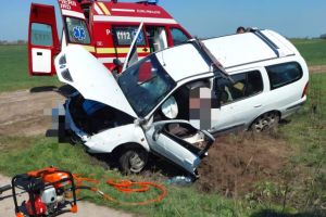 Tragedie în ziua de Florii! Bărbat mort după ce s-a răsturnat cu maşina