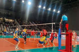 Volei masculin. Corona Braşov pierde incredibil, la „masa verde”, finala Cupei României!