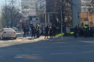 Accident în Slatina: doi răniţi după o coliziune pe strada Crişan/ Imagini de la faţa locului