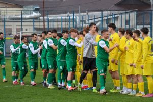 Fotbal/ Liga 3: Start în play-off şi play-out