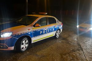 Nu-i mai tihneşte Paştele! Un bărbat din Curteşti a dat de necaz după o plimbare cu maşina