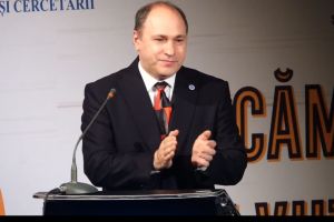 Ministrul Educaţiei, mesaj transmis de la Botoşani către elevii de liceu: Îi invit să aibă încredere în universitătile românesti