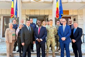 FOTO: Vizita a unei delegatii mixte romano-americane la Prefectura Constanta