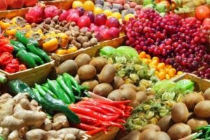 Topul fructelor şi legumelor cu cele mai multe pesticide în 2026