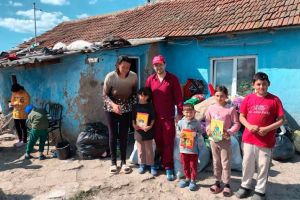 Lectia de iubire din Lunea Mare: Asociatia Suflete Deschise a adus lumina Invierii unei familii incercate din satul Pelinu