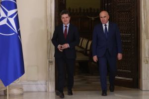 Mesaj după întâlnirea dintre Nicuşor Dan, Ilie Bolojan şi reprezentanţii companiilor petroliere: România nu se confruntă cu dificultăţi de aprovizionare