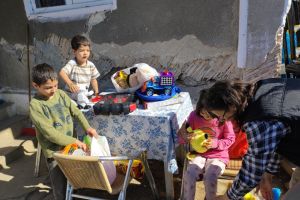 Caravana „Gorjeanul” a adus bucurie copiilor din Scoarţa