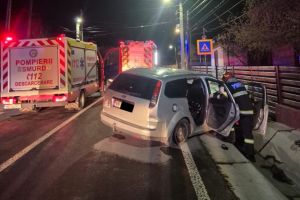 Accident rutier grav, azi noapte, la Urecheşti! Un bărbat a murit, altul a fost rănit